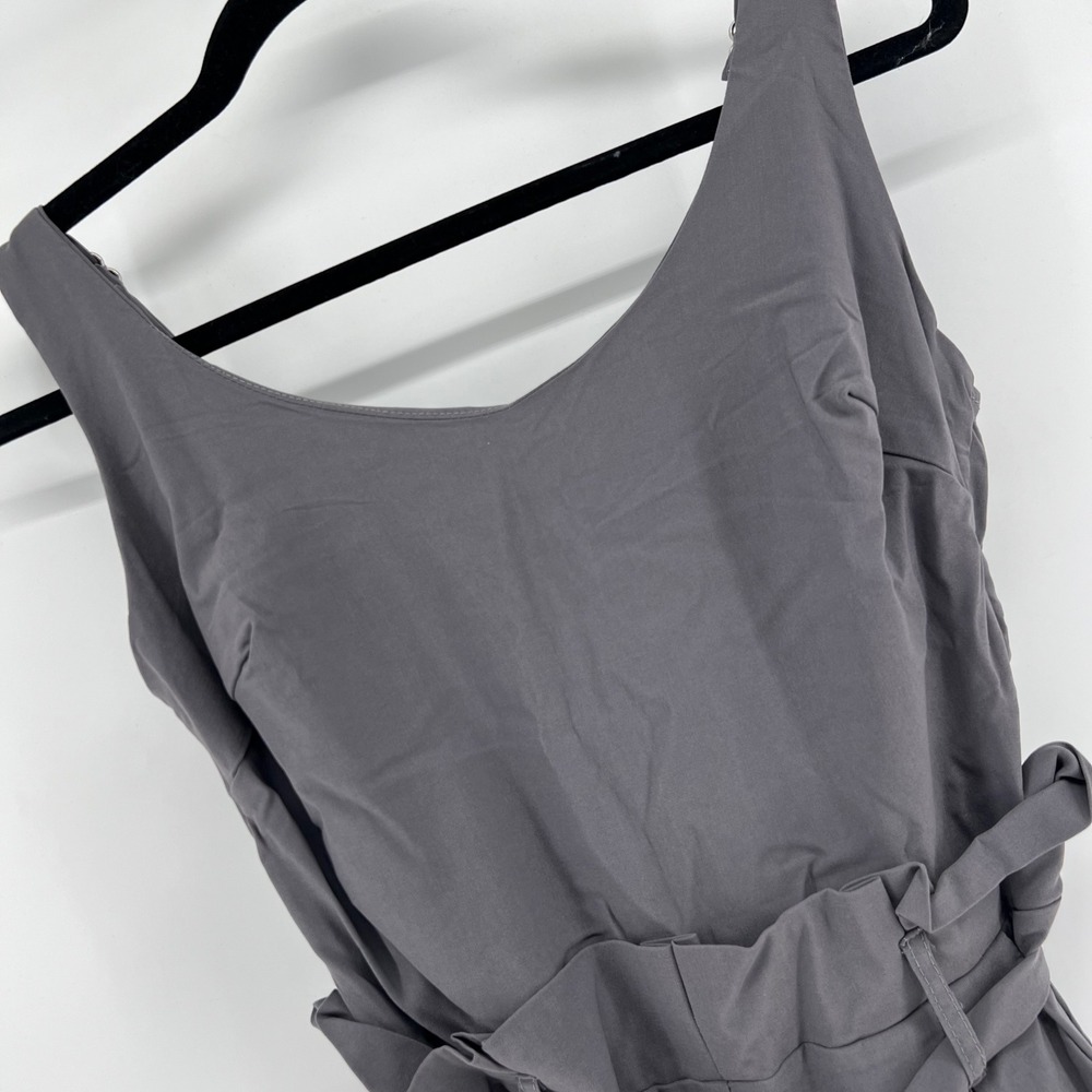 Gray Romper Jumpsuit Sleeveless‎ V Neck Belted Casual romper Womens medium